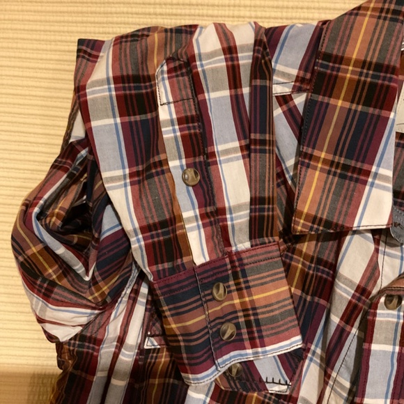 Cody James Authentic Western Apparel Plaid long sleeve shirt in Brown and Blue - Picture 4 of 6